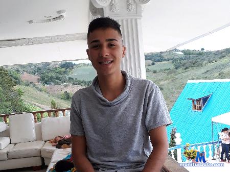 charlie-hill flirt4free performer It\'s not about the company, it\'s about the connection. 