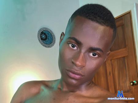 cristian-saenz flirt4free performer Come and explore the best part of both, in a place full of love, pleasure and sensuality 