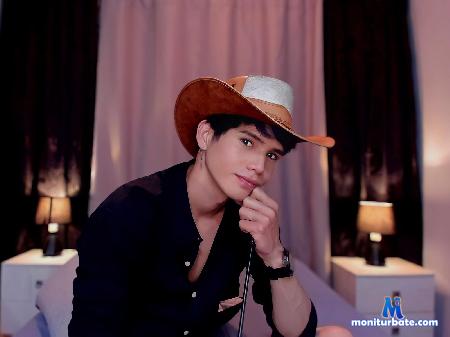tayson-millerss flirt4free performer hello dear. welcome to my room, I hope you can meet me and be part of my world