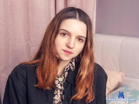 linda-navaro flirt4free performer I am waiting for your Whisper :)
