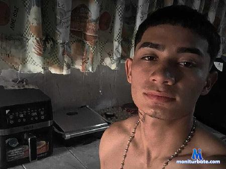 adan-parker flirt4free performer boy I love that they see me masturbate