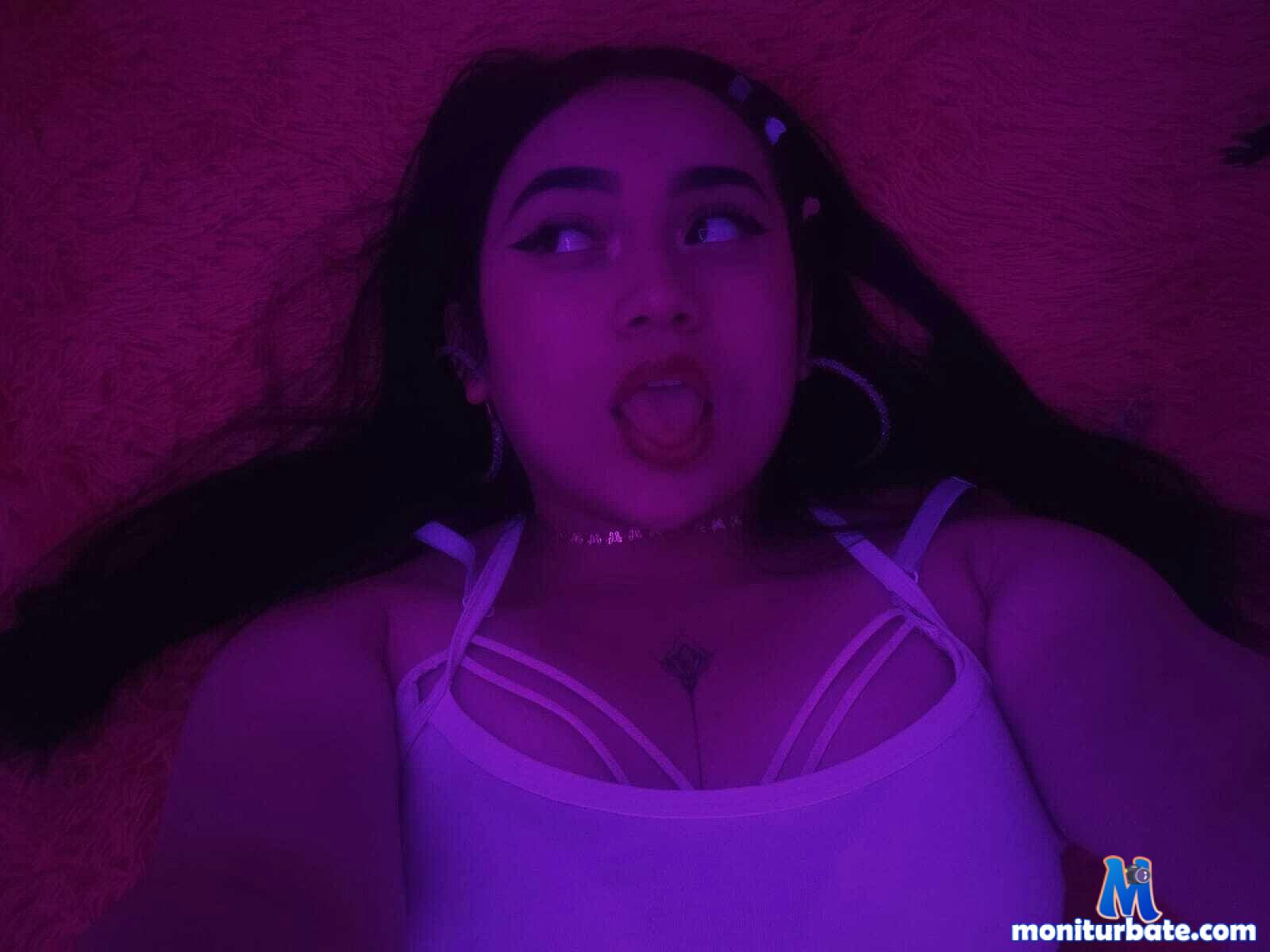 evelyn-luna Flirt4free performer Anal Double Penetration Nipple Play Role Play/Costumes Submission Dirty Talk Cum Eating Domination Face Sitting Piercings and Tattoos Humiliation Double-Ended Dildo Anal Beads