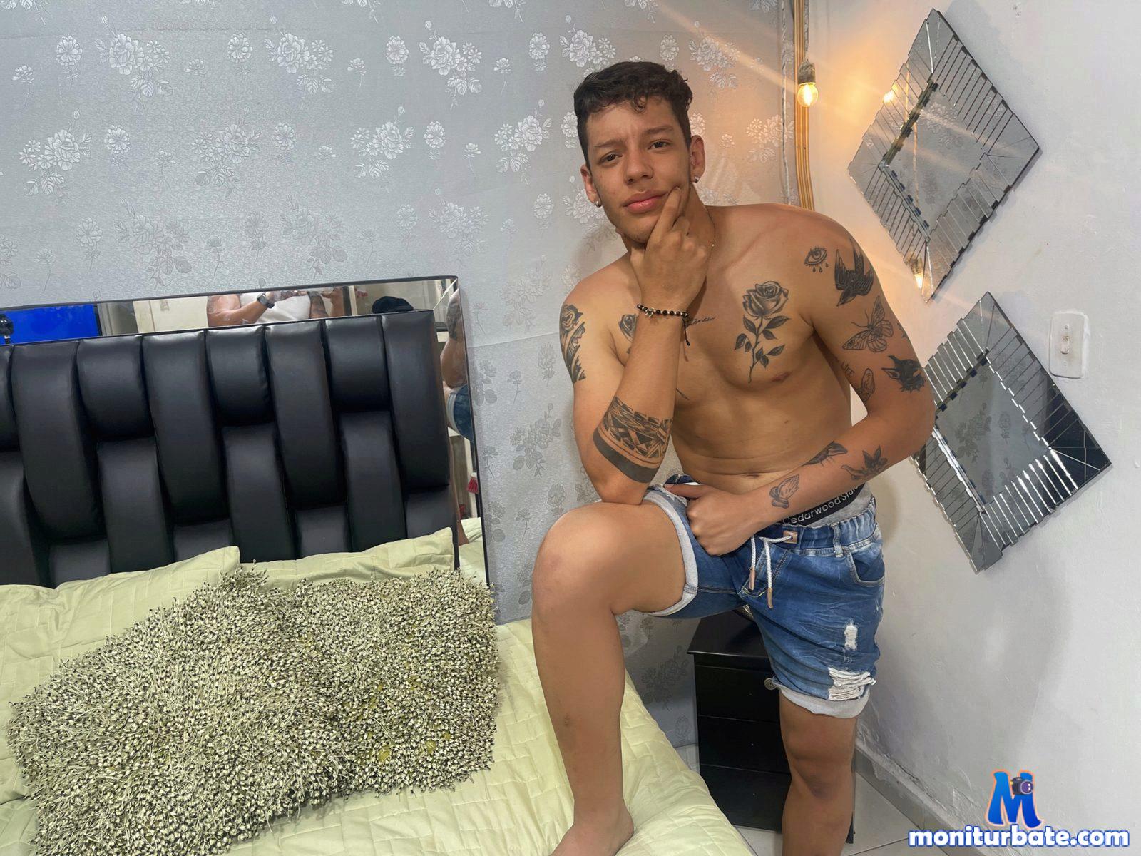 alessandros Flirt4free performer Anal Cum Eating Exhibitionism