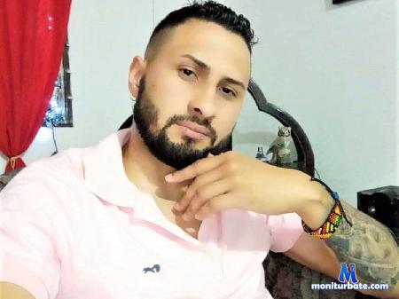 erick-strong flirt4free performer Hello guys . I'm a Latino who is willing to have fun ! 