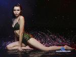 yona-bones flirt4free livecam show performer Yona is here to make your day better and hotter!:)