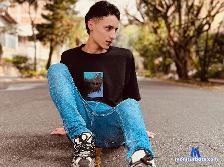 dohko-smith flirt4free performer Let's enjoy time together and let me give you the best experience by my side.