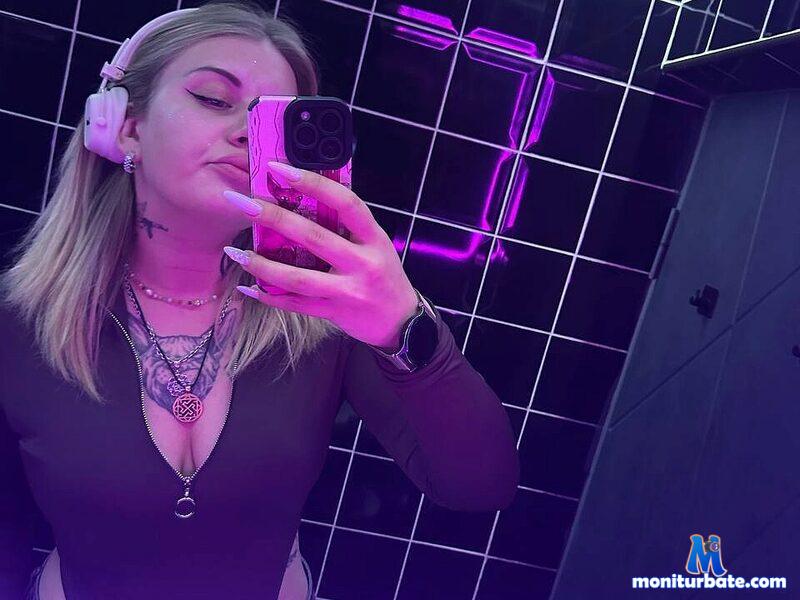 faye-perlow Flirt4free performer 