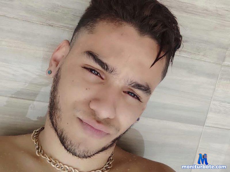 gael-mora Flirt4free performer 