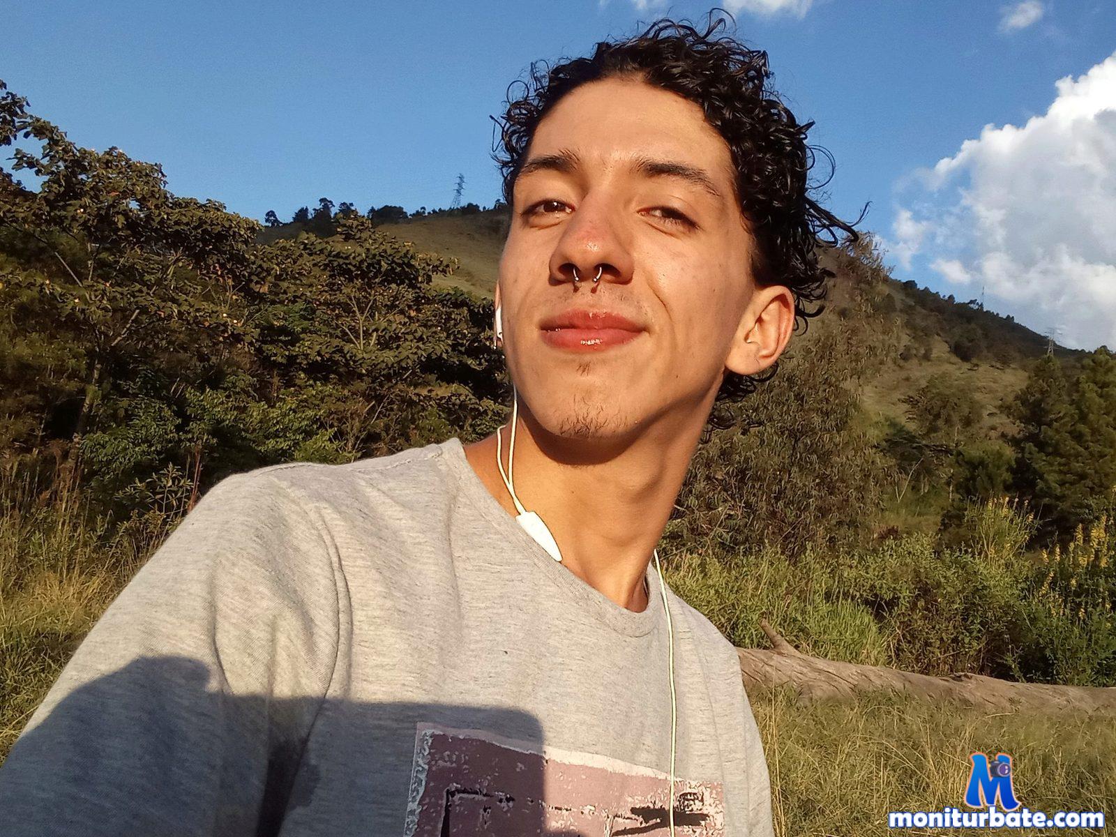 curly-andy Flirt4free performer Anal Paddling/Spanking/Whips Cum Eating Domination Sugar Daddy Legs Piercings and Tattoos Voyeurism Exhibitionism Glory Holes