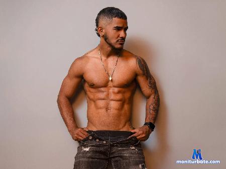 reik-von flirt4free performer I am here for you to enjoy, to raise the temperature and to make you always want to come back.