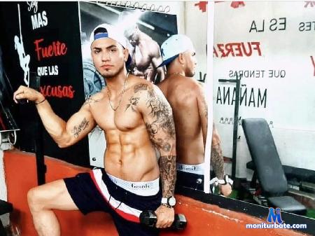 ricky-crosse flirt4free performer University Boy