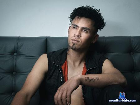 carlos-forest flirt4free performer  The submissive is not delivered because yes, you always have to conquer him
