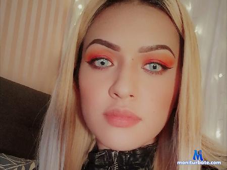 kaitlyn-manson flirt4free performer THE BEST MOMENT TO BE HAPPY IS NOW.