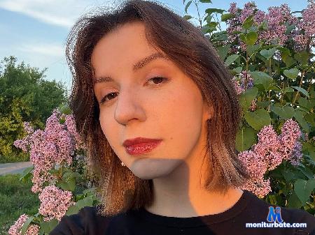 yuana-schulzz flirt4free performer I know a magical way to improve your mood and make your day better