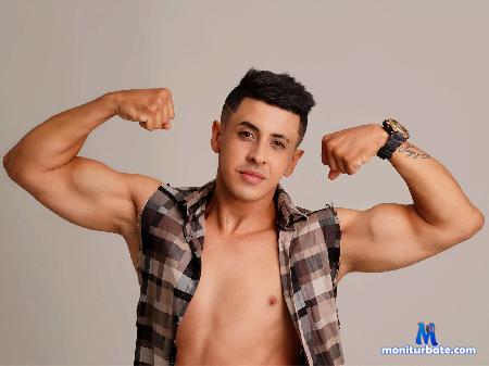 evan-rivas flirt4free performer Hello I am evan, enjoy and together we achieve a great orgasm, training and fun
