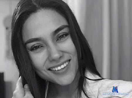 polli-pocket flirt4free performer Unique Spirited Latina girl, I am playful and naughty