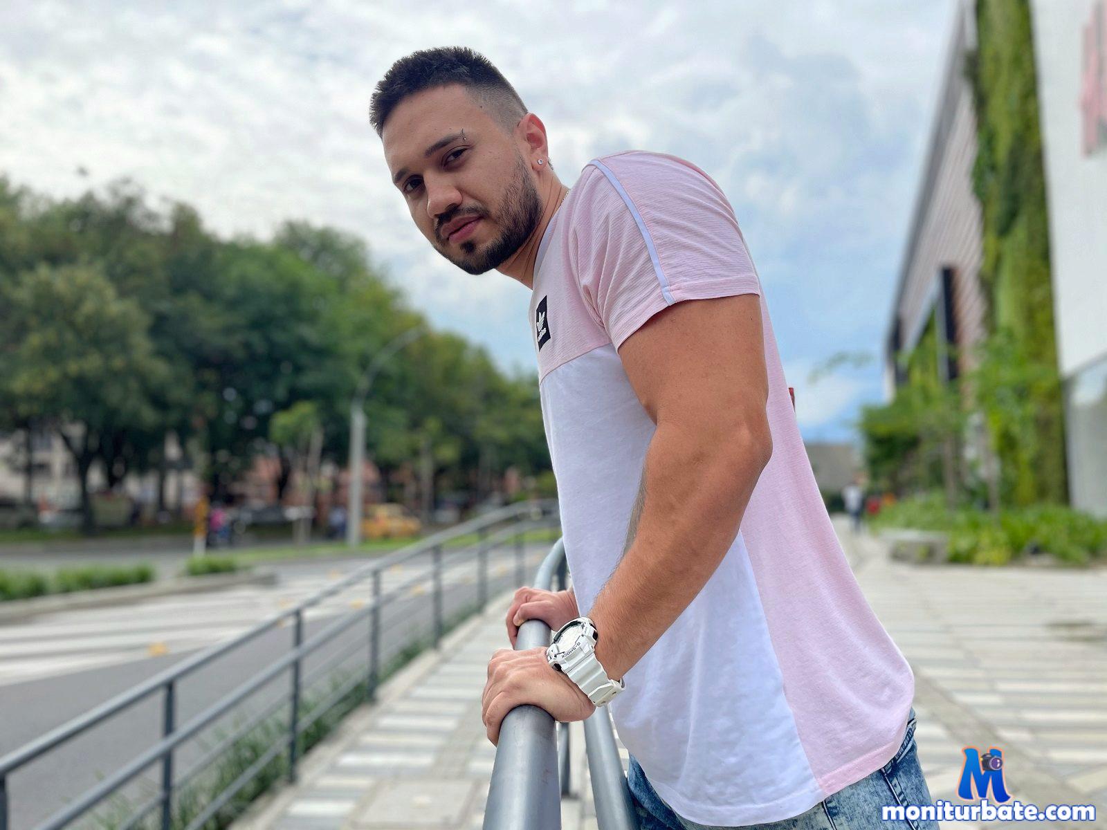 jeycob-tonson Flirt4free performer Feet Discipline Legs Voyeurism Armpit Muscle Worship