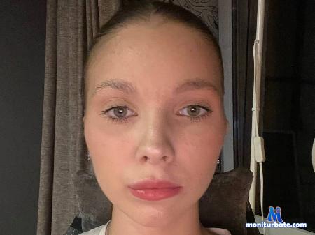 lavern-malphurs flirt4free performer Hi sweet! I want play! Play with me pls!