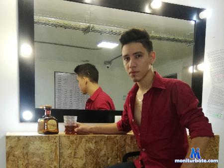 aaron-levy flirt4free performer Beyond danger, you will find pleasure with me, it's time to be brave, do you risk?