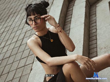 haru-tsuki flirt4free performer Sweet by nature, unforgettable by choice.