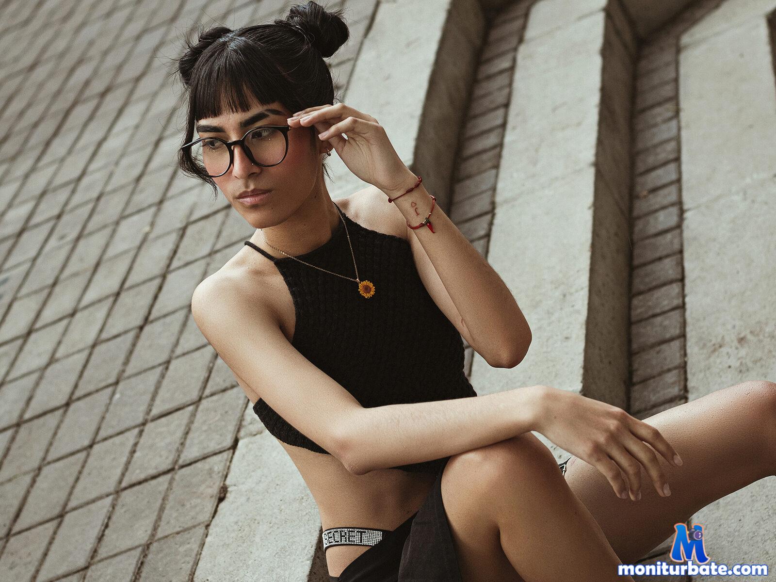 haru-tsuki Flirt4free performer Feet Nipple Play Boss / Secretary Student/Teacher Sugar Daddy Piercings and Tattoos Spanking Voyeurism Exhibitionism