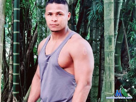 maxwell-nizza flirt4free performer Lets party guys!