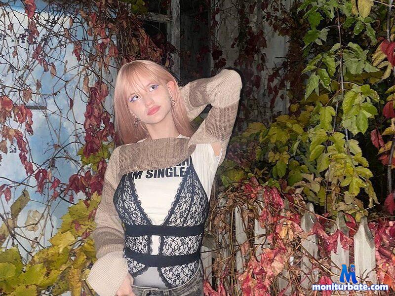 sumiko-laredo Flirt4free performer Feet Nipple Play Role Play/Costumes Small Penis Humiliation Boss / Secretary Student/Teacher Jerk off Instruction Latex Stockings/Panty Hose Legs Cowboy/Cowgirl Tickler Spanking Tickling