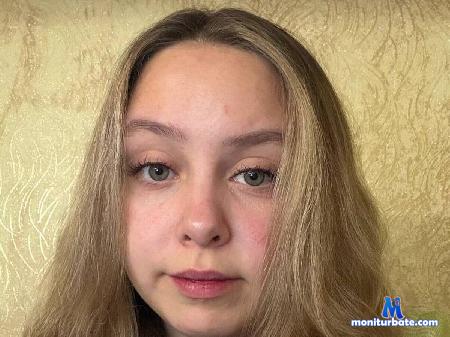 jeannette-berrien flirt4free performer Hi sweet! we want play! Play with us pls!