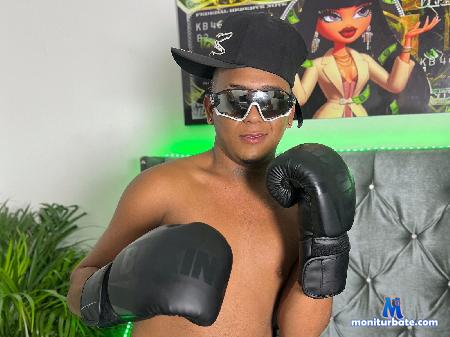 dostin-miller flirt4free performer Being straight doesn't stop me from falling in love with a great guy