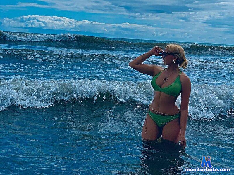 victoria-derose Flirt4free performer Nipple Play Boss / Secretary Master / Slave Student/Teacher Bad Cop/Good Cop Nun/Priest