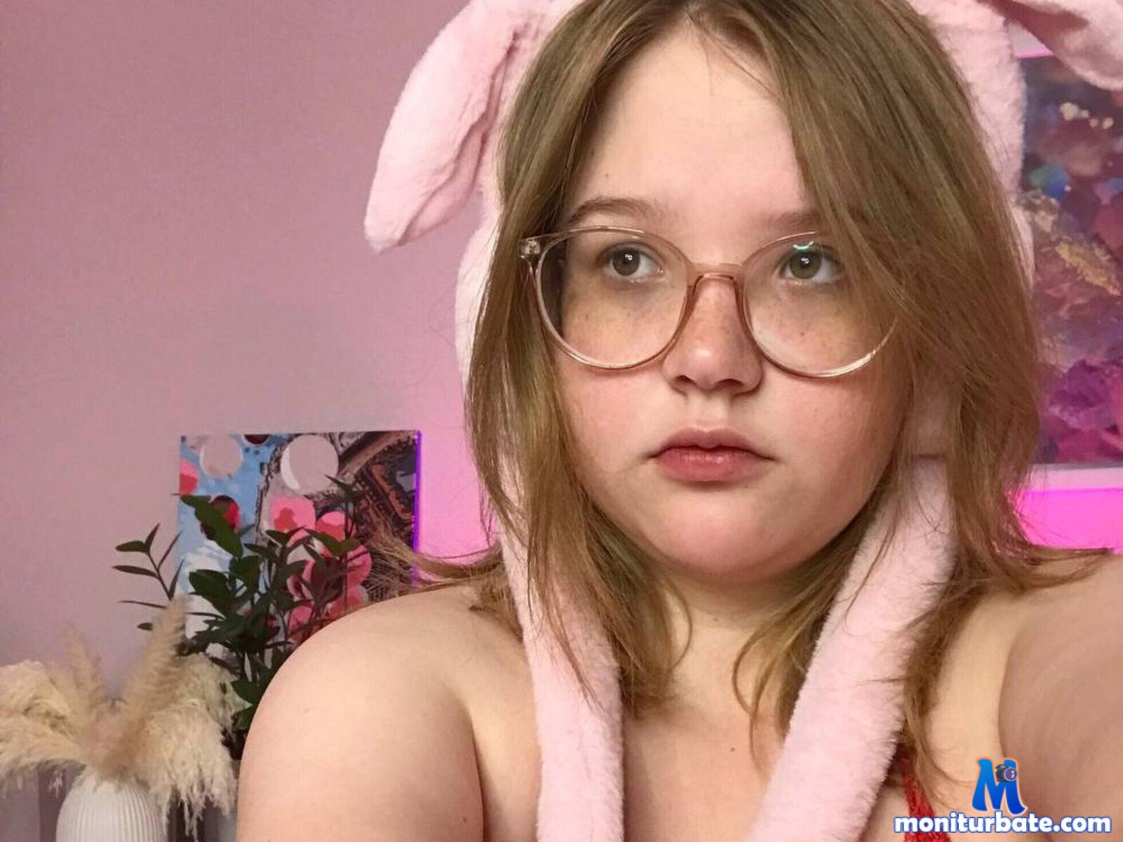 rosa-greeen Flirt4free performer 