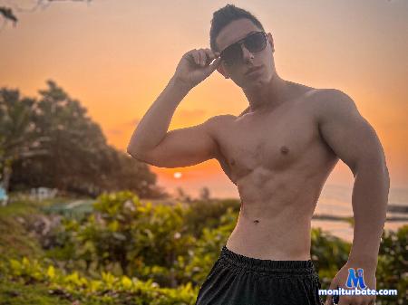 maxx-thomson flirt4free performer I like to play, share with me your fantasy and let's make it come true.