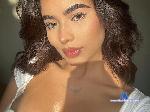 evangelyne-excalibur flirt4free livecam show performer enjoying my body until find the limit of pleasure
