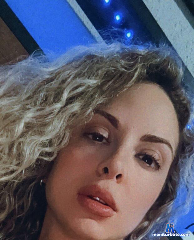 rebekah-monroe Flirt4free performer Nipple Biting Nipple Play Dirty Talk Vibrator Butt Plug Teasing Legs Piercings and Tattoos Giant Dildo Spanking Big Toys Breast Play