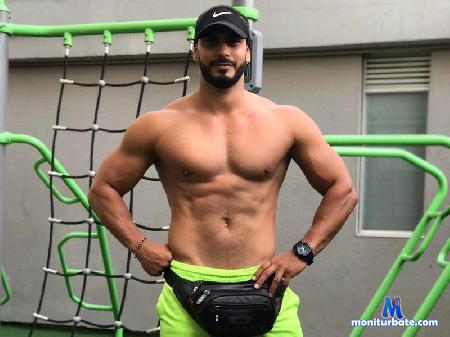 romeo-latino flirt4free performer I'm a Playboy and I love doing hot and long shows every day