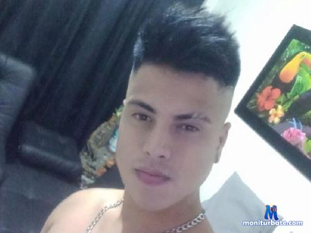 maicol-brian flirt4free performer me pongo duro si me tratas bien