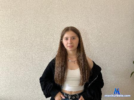catherine-richards flirt4free performer cute and shy girl 