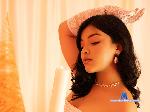 emma-blossom flirt4free livecam show performer Tenderness and sensuality come together to be fantasized by you
