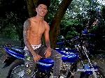 charlie-oconnor flirt4free livecam show performer Don't limit yourself, I'm ready to play, are you?