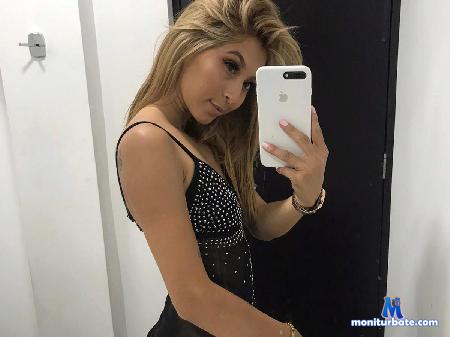 mia-roux flirt4free performer What does not kill you makes you stronger!