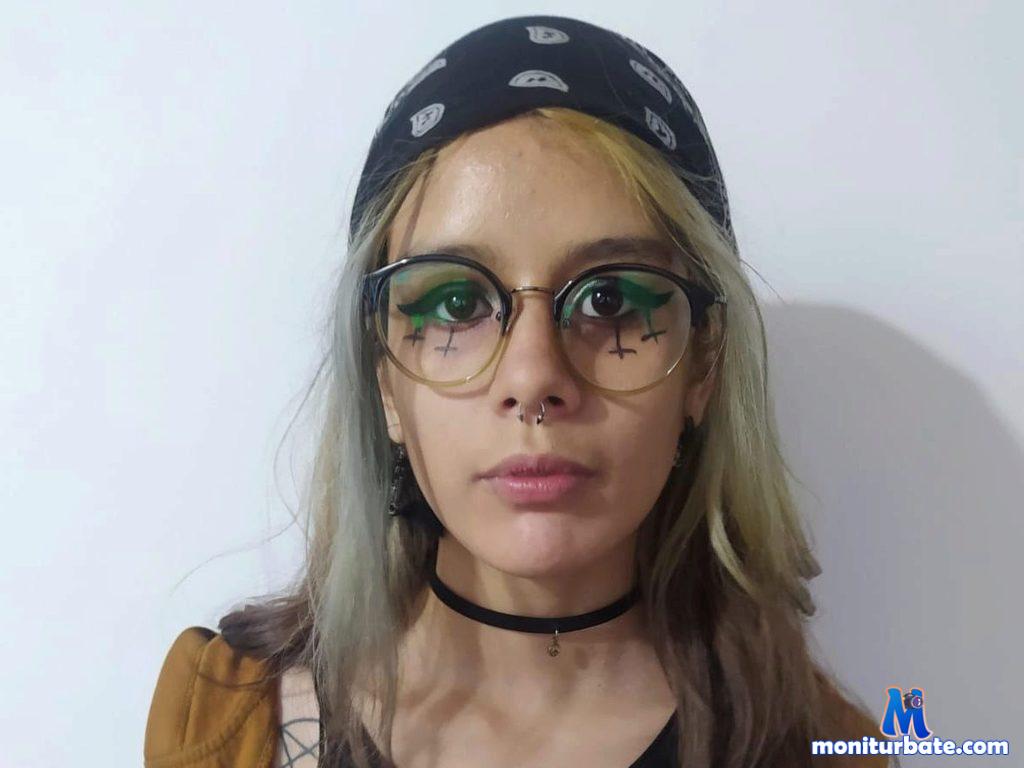 esteffa-little Flirt4free performer 