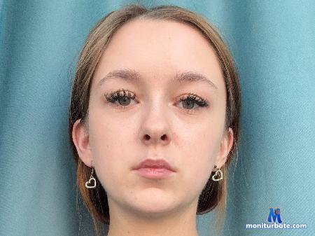 anneliese-pera flirt4free performer hey hey guys welcome to my room!