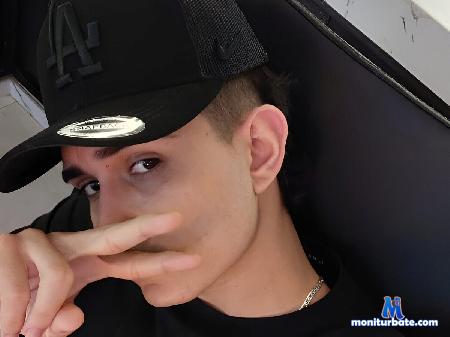 daniiel-gray flirt4free performer Soft boy, dirty mind. Say the word.