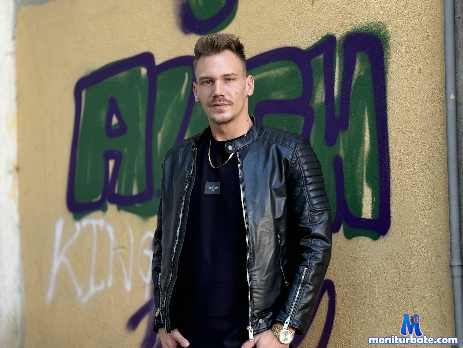 mateo-benjamin Flirt4free performer 