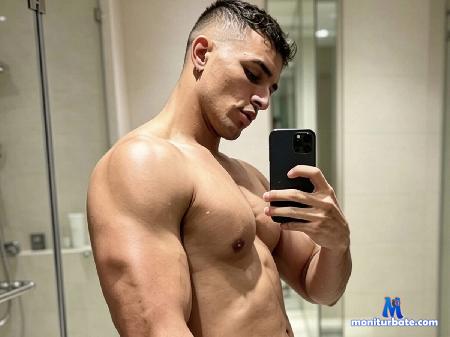 smith-fitness flirt4free performer Hi! I'm Smith, ready to share fun, relaxed moments full of good vibes.