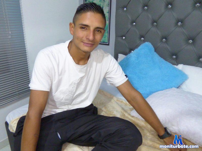maximo-milan Flirt4free performer 