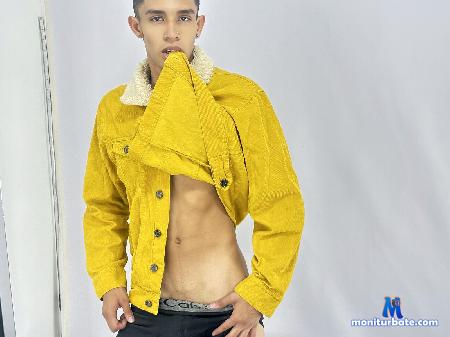 evans-broown flirt4free performer Are you ready to see a hot show with a cute young Latino? follow me