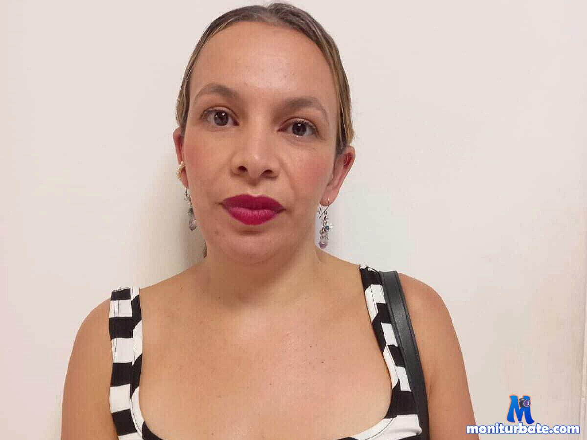 luna-santos Flirt4free performer Feet Nipple Play Role Play/Costumes Boss / Secretary Student/Teacher Stockings/Panty Hose Sugar Daddy Handcuffs Nipple Clamps Whip Bad Cop/Good Cop Legs Cheerleader/Jock Coach/Trainee Tickler Big Toys Tickling Strap-on Breast Play Gags and Blindfolds