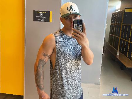 enzo-parker flirt4free performer Athletic, seductive. and dangerously hot