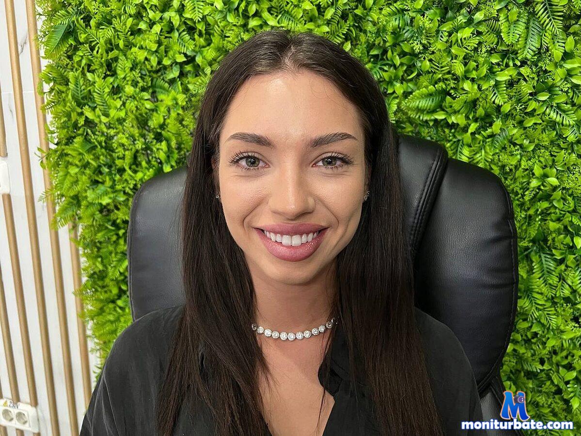 lala-rozze Flirt4free performer Nipple Play Dirty Talk French Maid/Client Vibrator Cock Teasing Coach/Trainee Spanking Ass to Mouth